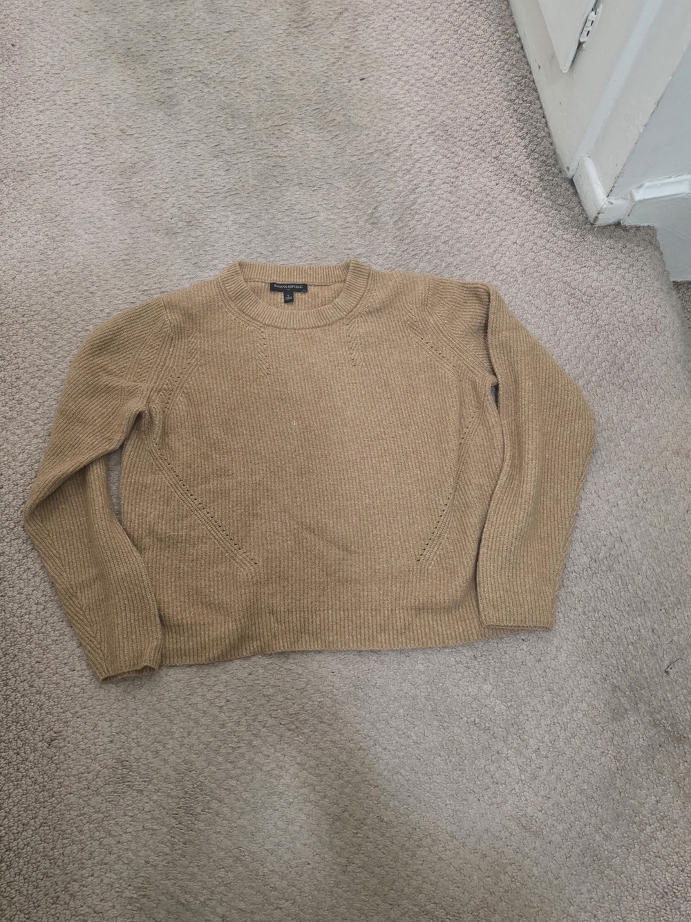 Banana Republic Women's Tan Ribbed Crewneck Sweater